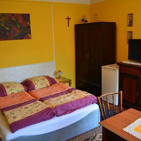 Privat Henry Bed and Breakfast Liptovský Mikuláš Εξωτερικό φωτογραφία