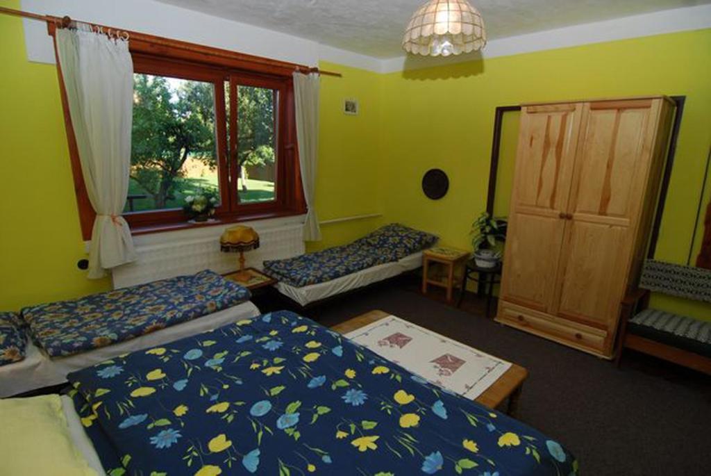 Privat Henry Bed and Breakfast Liptovský Mikuláš Δωμάτιο φωτογραφία